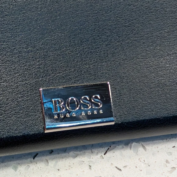 Hugo Boss Glasses Case - Picture 4 of 6